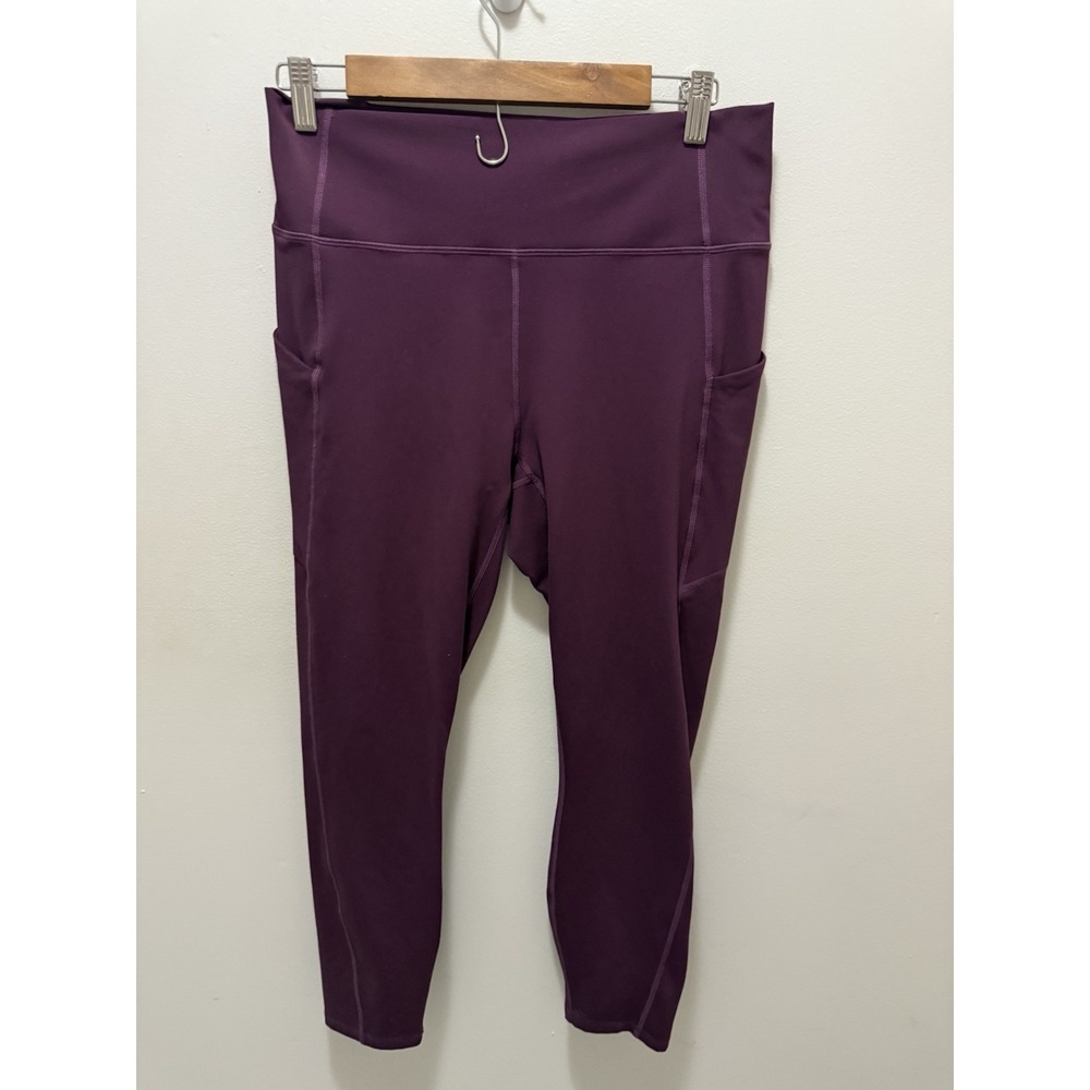 Fabletics PureLuxe High Rise 7/8 Leggings – Size L – Purple Plum Pockets